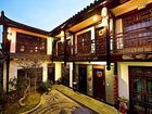 фото отеля Lijiang Shishan House