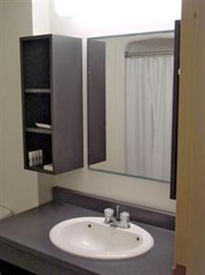 фото отеля St. Lawrence College Residence Brockville