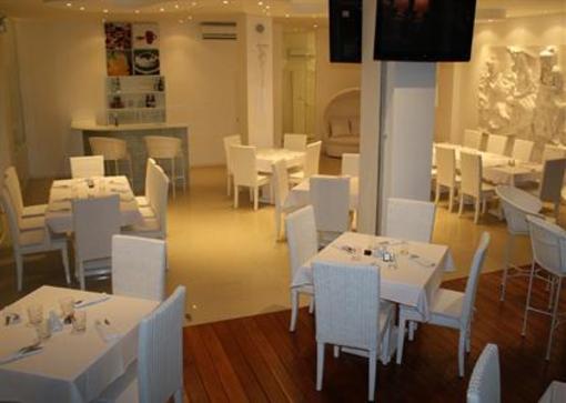фото отеля Santi White Hotel Phuket