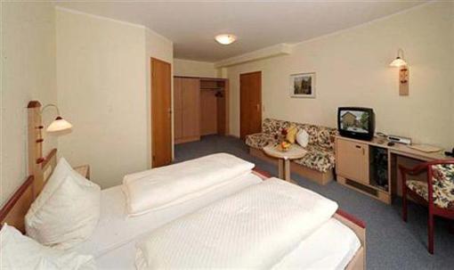 фото отеля Hotel Garni Buchner