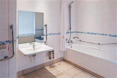 фото отеля Holiday Inn Warrington