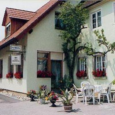 фото отеля Landgasthof zum Hirsch