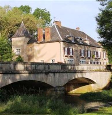 фото отеля Auberge Le Voutenay Hotel Voutenay-sur-Cure