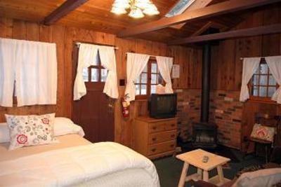 фото отеля Rundle Ridge Chalets