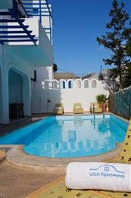 фото отеля Loizos Apartments City Center Fira