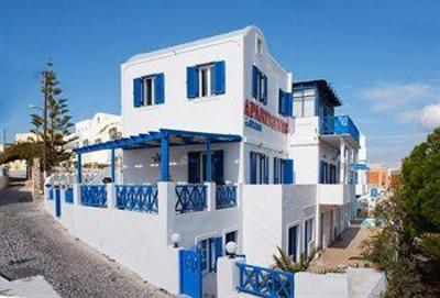 фото отеля Loizos Apartments City Center Fira