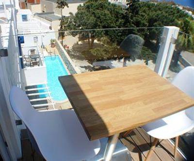 фото отеля Loizos Apartments City Center Fira