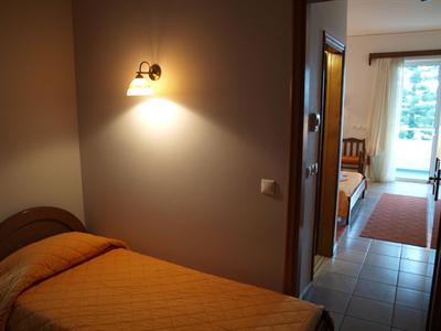фото отеля Kyparissia Beach Hotel