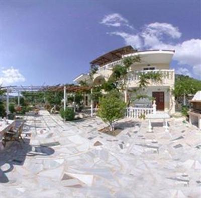 фото отеля Irene Apartments Karpathos
