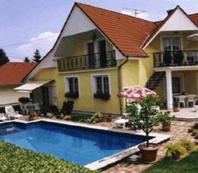 фото отеля Villa Valeria Gyenesdias