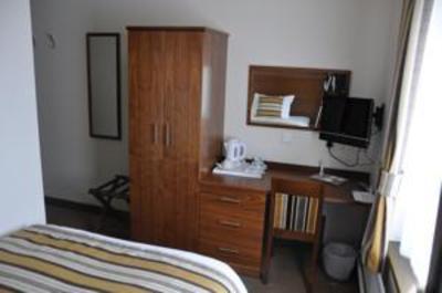 фото отеля Priorslee Apartments