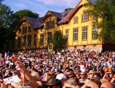 фото отеля Naas Slott Bed & Breakfast