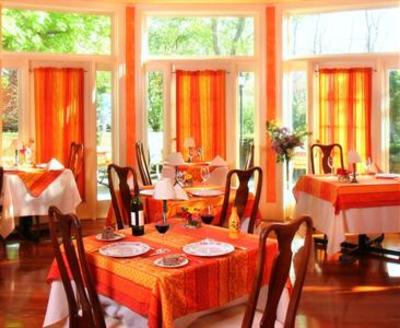 фото отеля L'Auberge Provencale Bed and Breakfast