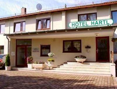 фото отеля Hotel Hartl Neubiberg