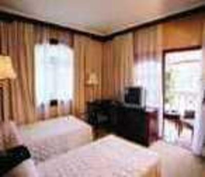 фото отеля Hailuogou Pearl Garden Hotel
