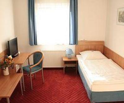 фото отеля Hotel Schillerplatz