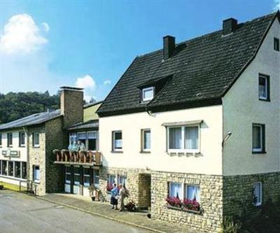 фото отеля Berghof Restaurant & Hotel Daun