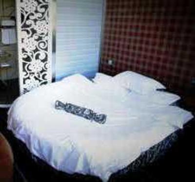 фото отеля Jixian Xingbadun Hotel