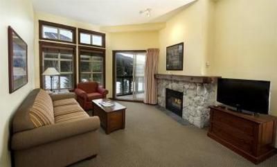 фото отеля Coast Blackcomb Suites at Whistler