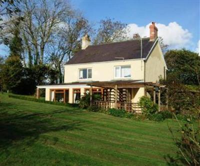 фото отеля Gilfach Farmhouse Bed & Breakfast St Clears