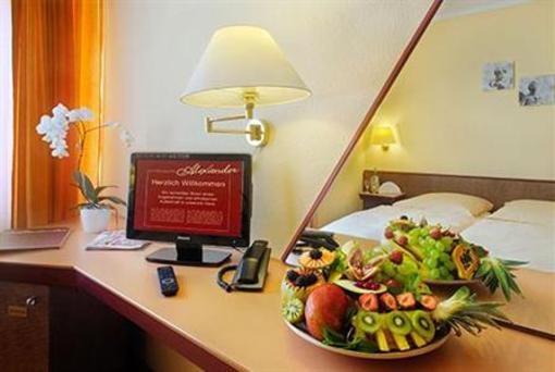 фото отеля Hotel Restaurant Alexander