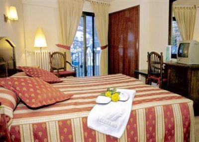 фото отеля Husa Riu Nere Hotel Vielha