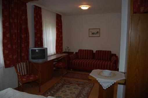 фото отеля Gästehaus Dorfwirt Bad Kleinkirchheim