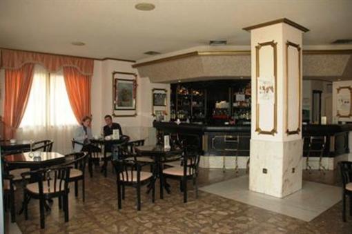 фото отеля Hotel Dracos Cebreros