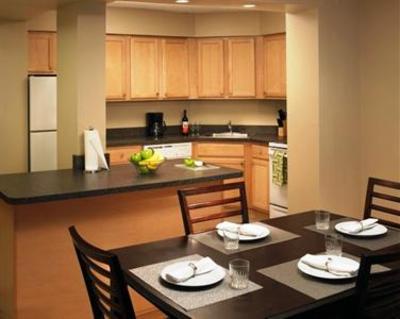 фото отеля Marriott Execustay Wynnewood