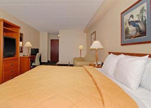 фото отеля Comfort Suites Maingate East