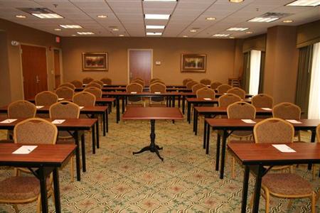 фото отеля Hampton Inn & Suites Berkshires