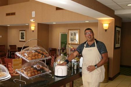 фото отеля Hampton Inn & Suites Berkshires