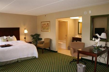 фото отеля Hampton Inn & Suites Berkshires
