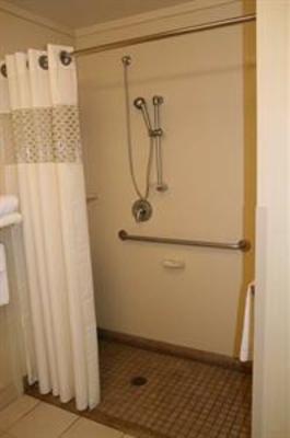 фото отеля Hampton Inn & Suites Berkshires