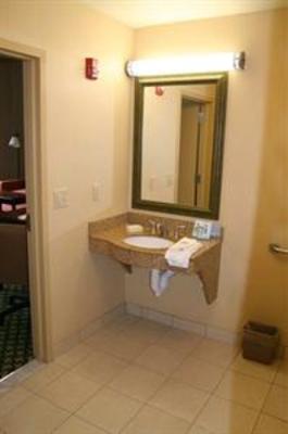 фото отеля Hampton Inn & Suites Berkshires