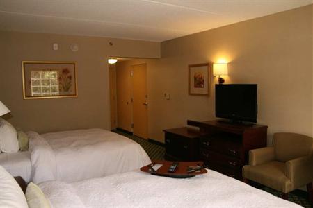 фото отеля Hampton Inn & Suites Berkshires