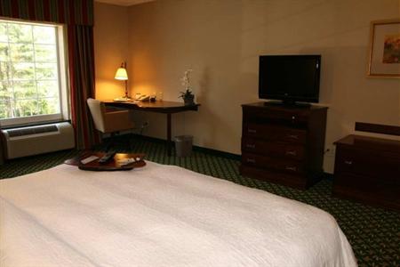 фото отеля Hampton Inn & Suites Berkshires
