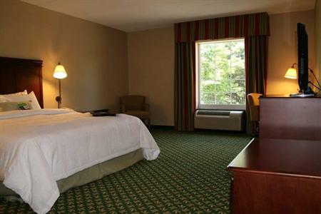 фото отеля Hampton Inn & Suites Berkshires
