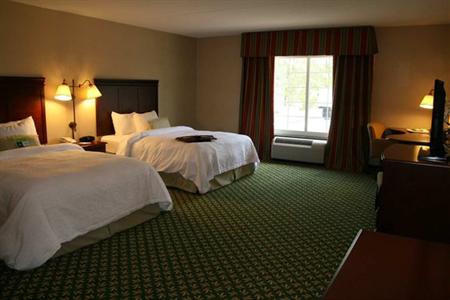 фото отеля Hampton Inn & Suites Berkshires