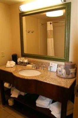 фото отеля Hampton Inn & Suites Berkshires