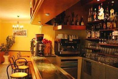 фото отеля Hotel Restaurant Cazes Arazat