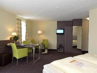 фото отеля Tulip Inn Bodegraven