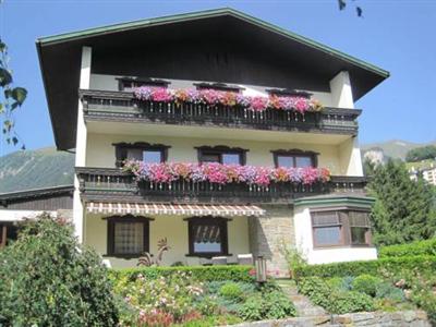 фото отеля Gastehaus Schneeberger Matrei in Osttirol