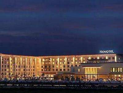 фото отеля Novotel Hyderabad Airport