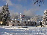 Monashee Lodge