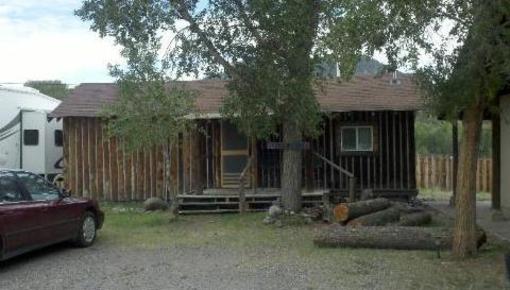 фото отеля Spruce Lodge