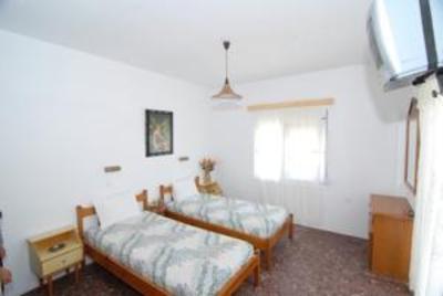 фото отеля Agios Stefanos Studios & Apartments