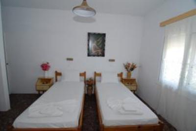фото отеля Agios Stefanos Studios & Apartments