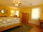 фото отеля Plain & Fancy Bed & Breakfast Ironton