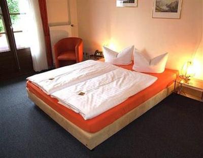 фото отеля Hotel Lindenhof Konigstein (Saxony)